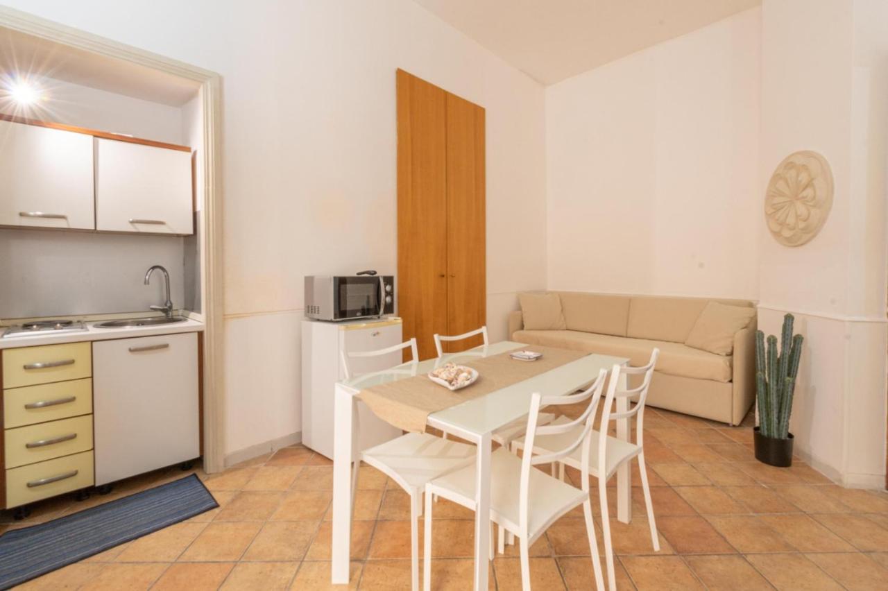 Andrea'S Hotel Лече Екстериор снимка